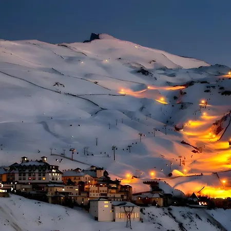 En El Edificio Monte Oiz Zona Media De Sierra Nevada. Apartamento *